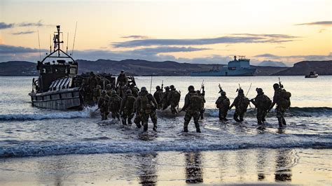 Strike From The Sea Developing The Uk Commando Force Navy Lookout