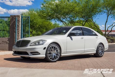 Mercedes Benz S Class With Giovanna Kilis In Chrome Wheels