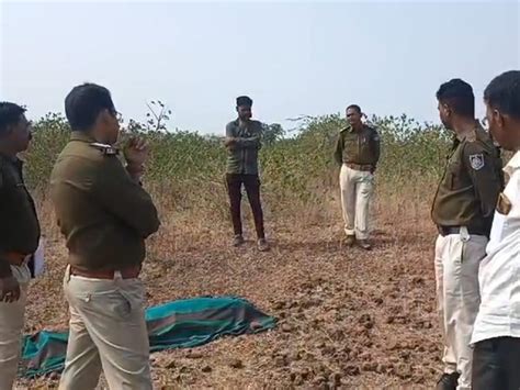 Womans Body Found In Suspicious Condition In Forest जंगल में संदिग्ध अवस्था में मिला महिला का