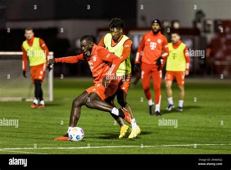 Zweikampf Im Training Dayot Upamecano FC Bayern M Nchen 2 Kingsley