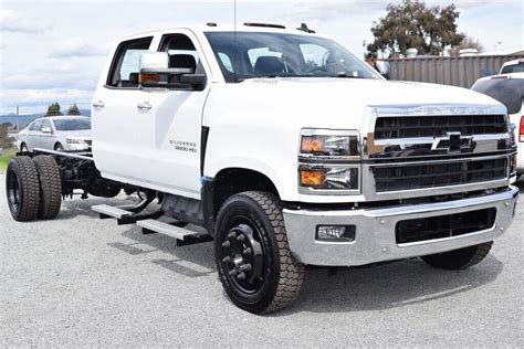 2020 Chevrolet Silverado 5500hd, Summit White With 1 Available Now!