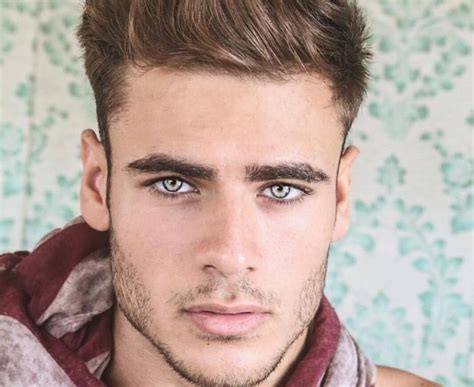 Cejas Perfectas Hombre Hombres Orejones