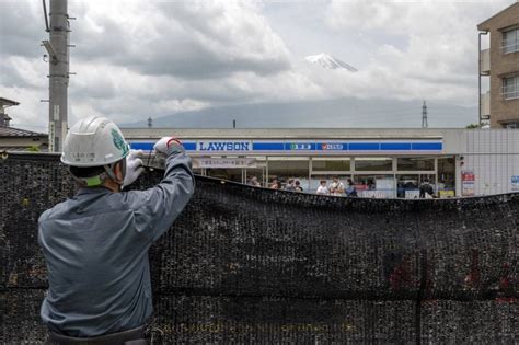 Fed Up Japanese Town Blocks View Of Mt Fuji The Manila Times