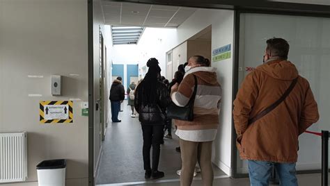 Grippe Bronchiolite Et Covid Il Y A Au Moins Deux Heures D Attente