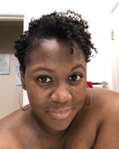 Reveal Hair - Short cut and curl define! How beautiful...