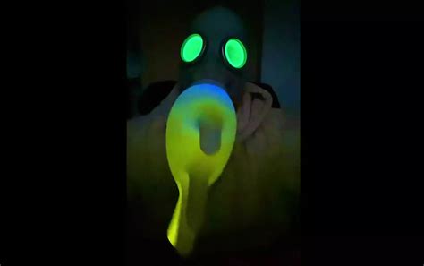 Bhdl N V A Latex Gasmask Breathplay The Latexglo W Ve Part Gay Porn Xhamster