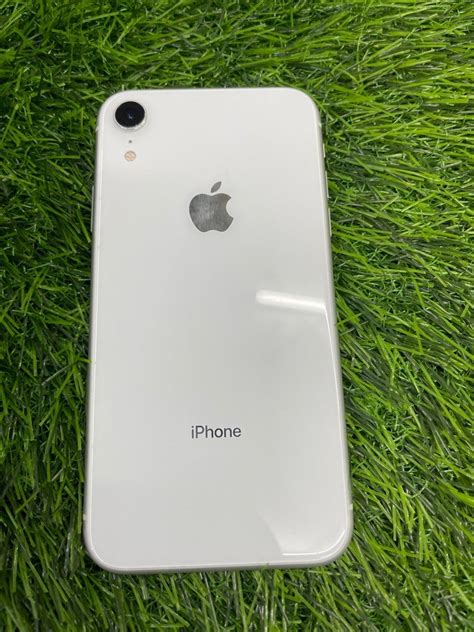 iPhone XR White (64Gb), Mobile Phones & Gadgets, Mobile Phones, iPhone ...