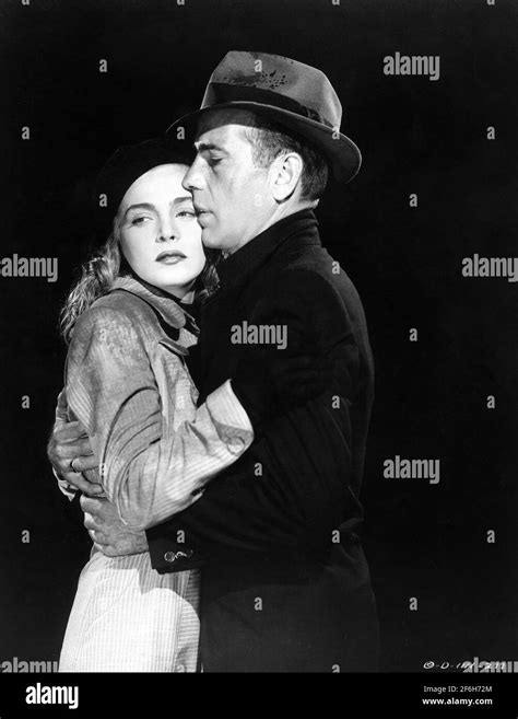 Lizabeth Scott And Humphrey Bogart Posed Publicity Portrait For Dead