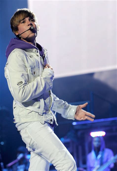 Justin Bieber "My World" Tour With Sean Kingston - Justin Bieber Photo ...