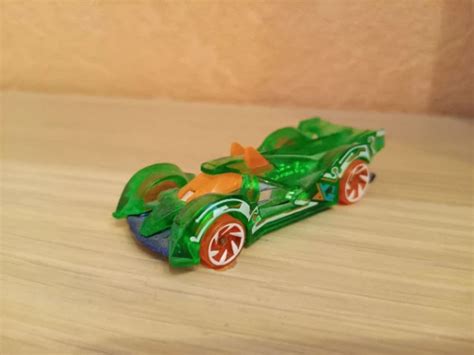 Тест-турнир лучшая модель Hotwheels из представленных