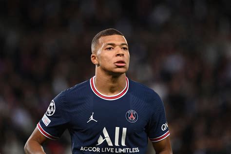 Zlatan Ibrahimovic Kylian Mbappé está demasiado cómodo y tiene que