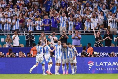 2 0 A Perú Con Lautaro Y Di María La Selección Selló Su Liderazgo En