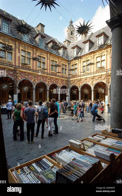 Market Lille France Hi Res Stock Photography And Images Alamy