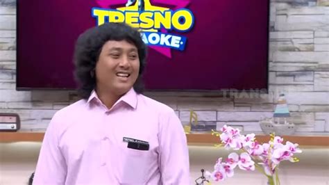 Mentik Wangi Manggil Pelanggan Karaoke Momen Kocak Bts