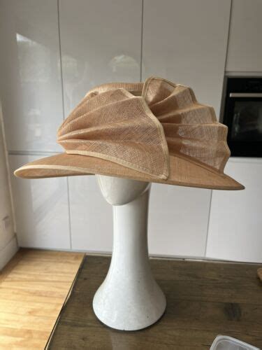 CAPPELLI CONDICI MOTHER OF THE BRIDE RACE HAT PEACH FAN 100 NATURAL