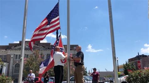 A Mississippi City Took Down The State Flag Because Of Confederate