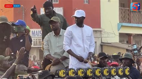 Direct Ziguinchor bat son Plein une Foule énorme accueille Sonko et