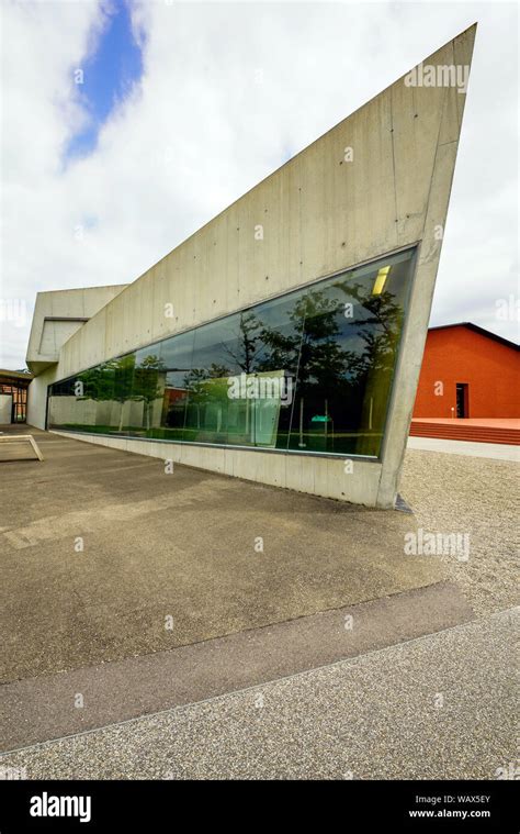 Vitra Design Museum The Fire Station By Architect Zaha Hadid Weil Am