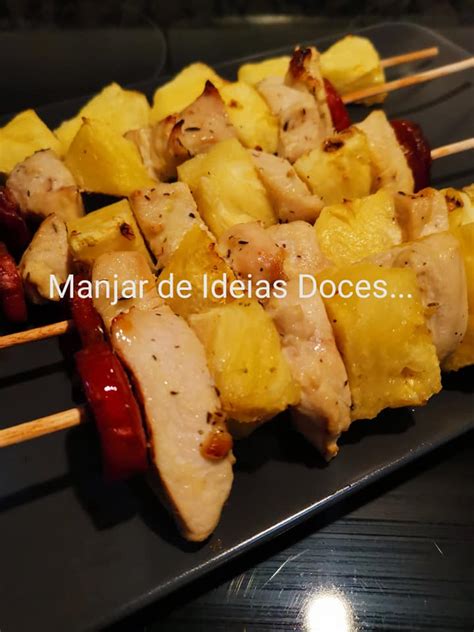 Manjar de ideias doces e não só Espetadas de frango abacaxi e