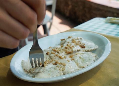 Genova Dove Mangiare Bene E Spendere Poco 5 Ristoranti Sotto Ai 25