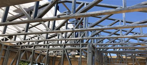 advantages   steel roof trusses roof rooms