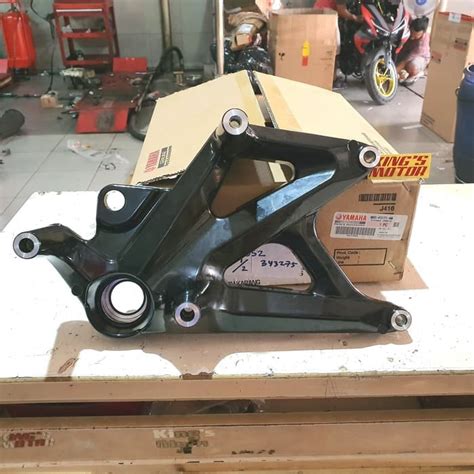 Jual Swing Arm Arem Aerox Pnp Lexi Asli Yamaha B F Ori