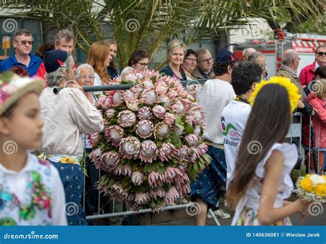 Festival Da Flor De Madeira Na Cidade De Funchal Na Ilha De Madeira