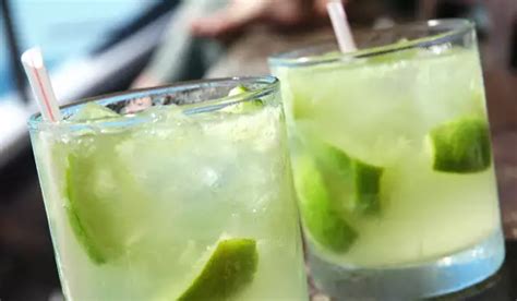 Caipiroska Cocktail Recipe