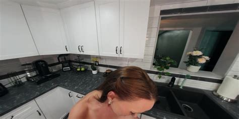 Milf On The Edge Vr P