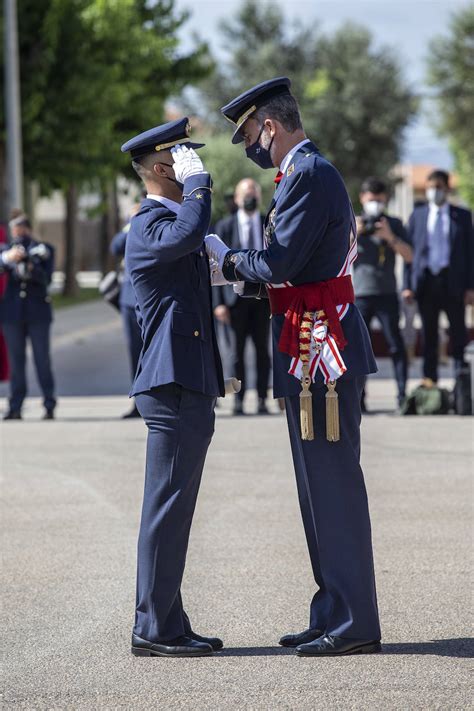 Fotos El Rey Felipe Vi Preside La Entrega De Despachos De Los Nuevos