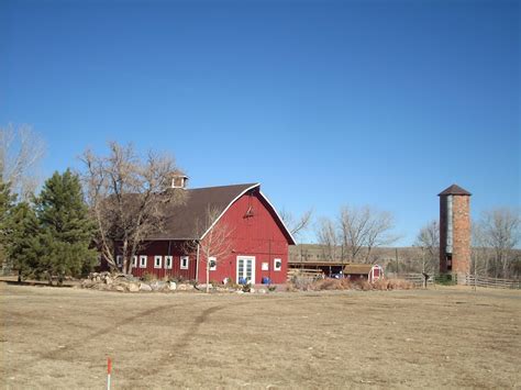 Explore Colorado: Chatfield Botanic Gardens-The School House, The Siloh, and The Treehouse