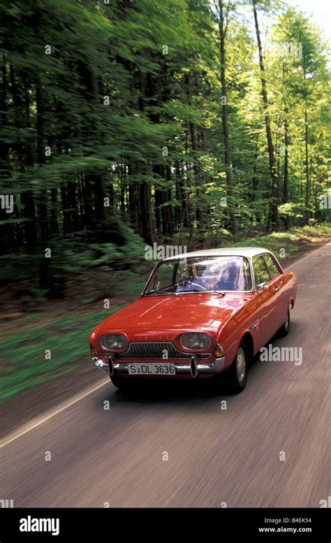 Auto Ford Taunus M P Badewanne Rot Wei Modell Baujahr