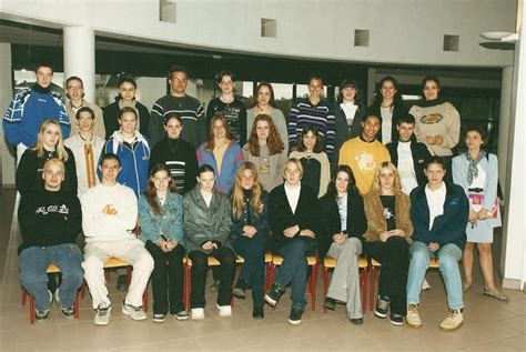 Photo de classe 1ère année BEP Compta 2000 2001 de 2000 Lycée