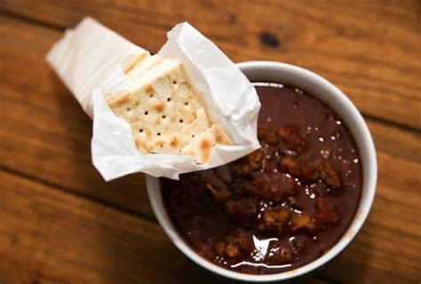 saltines | Food, How to make chili, Chili