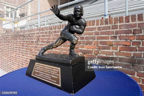 Heisman Trophy Award 2021 Photos and Premium High Res Pictures - Getty Images