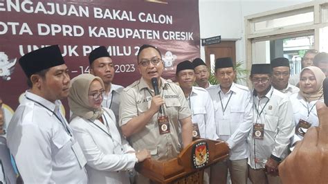 Resmi Daftarkan Bacalegnya Dpc Gerindra Gresik Targetkan Kursi