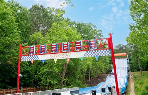 Water Slides Lazy River And Wave Pool Water Country Usa