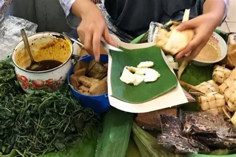 Jalan Jalan Ke Solo Jangan Lupa Nikmati Kuliner Tradisional Pasar Gede