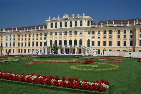 Spend Like A King: Schönbrunn Palace – Vienna, Austria