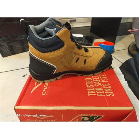 Jual Sepatu Safety Cheetah JUBATUS SAND ADV Shopee Indonesia