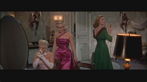 Marilyn Monroe in "How to Marry a Millionaire" - Marilyn Monroe Image (20165912) - Fanpop