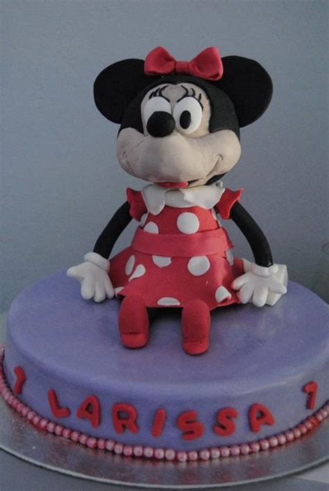 Minnie Mouse Decorated Cake By Lize Van Den Heever Cakesdecor