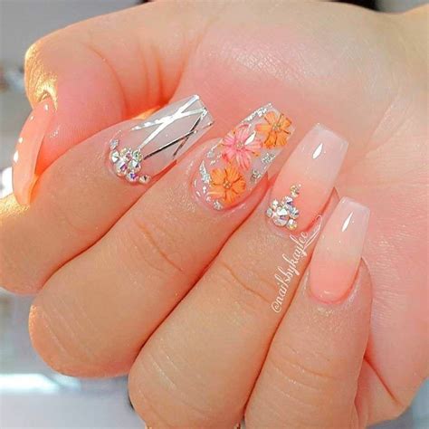 P I N T E R E S T Rachaelgbolaru17 Flower Nails Acrylic Nail