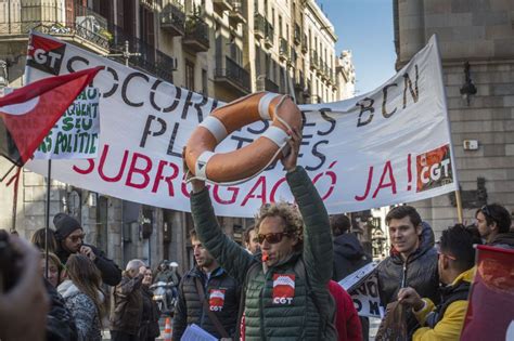 La Lucha De Los Socorristas De La CGT De Barcelona Consigue Un