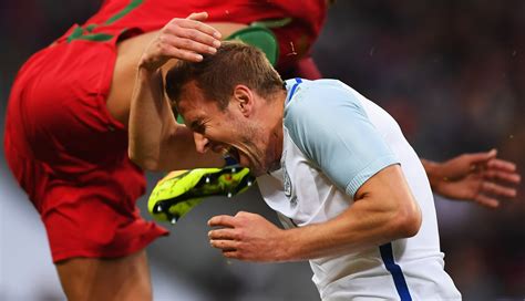 Bruno Alves on Harry Kane: Football's Worst Tackles - Newsweek