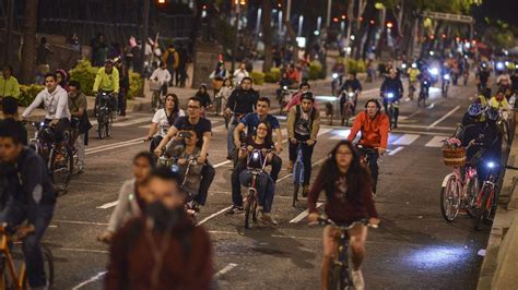 Realizan Cortes Viales Por Paseo Ciclista Nocturno En CDMX N