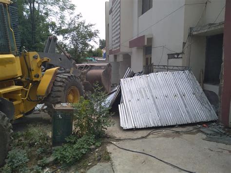 Anti Encroachment Operation In Various Sectors Of The City Incpak