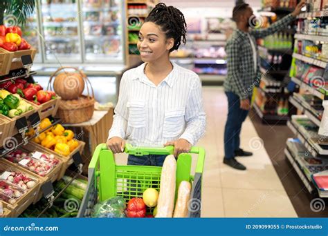 Buying Food Fresh Lady Stock Photos Free Royalty Free Stock