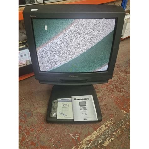 A Panasonic TX 28MK1 Quintrix 26 CRT TV With Remote Control And