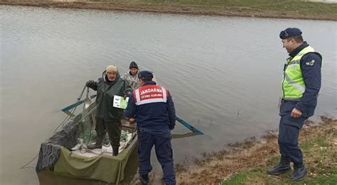 Edirne de jandarma ekipleri balıkçıları denetledi Son Dakika